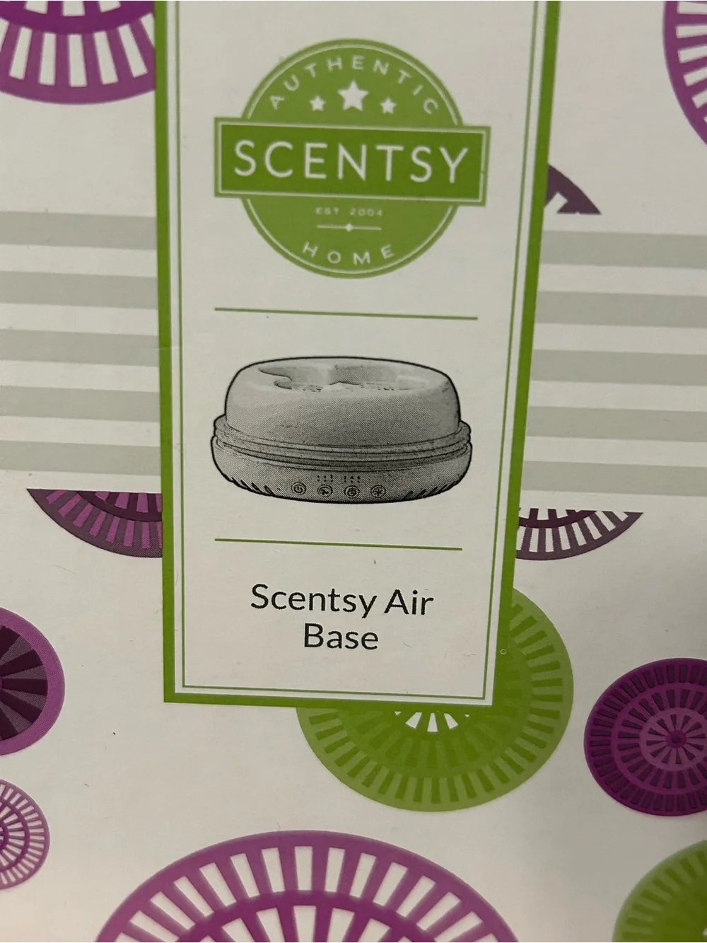 NWT Scentsy Air quad Aromatherapy Diffuser with 4 pod twin packs